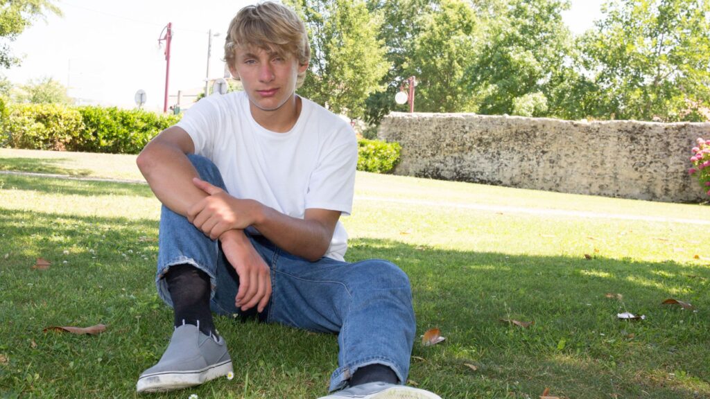how to handle teen dishonesty