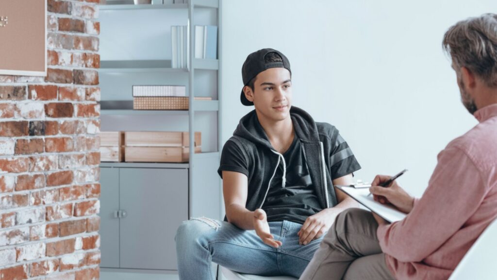 narcissistic traits in adolescents