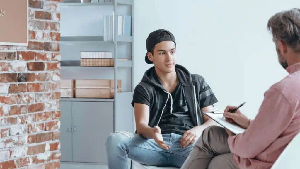 How to Deal with a Narcissistic Teenage Son 1 narcissistic traits in adolescents