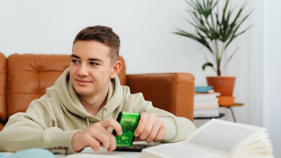 dbt for teens helps teens who struggle with strong emotion.